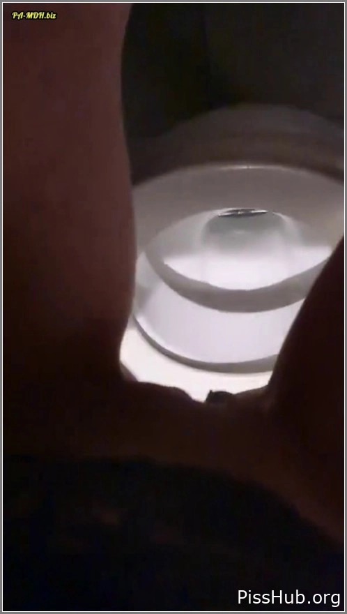 Hidden Piss - Restaurant Toilet Flooded How Bold Is That, Sunny-Sin, 2025 flowy pee