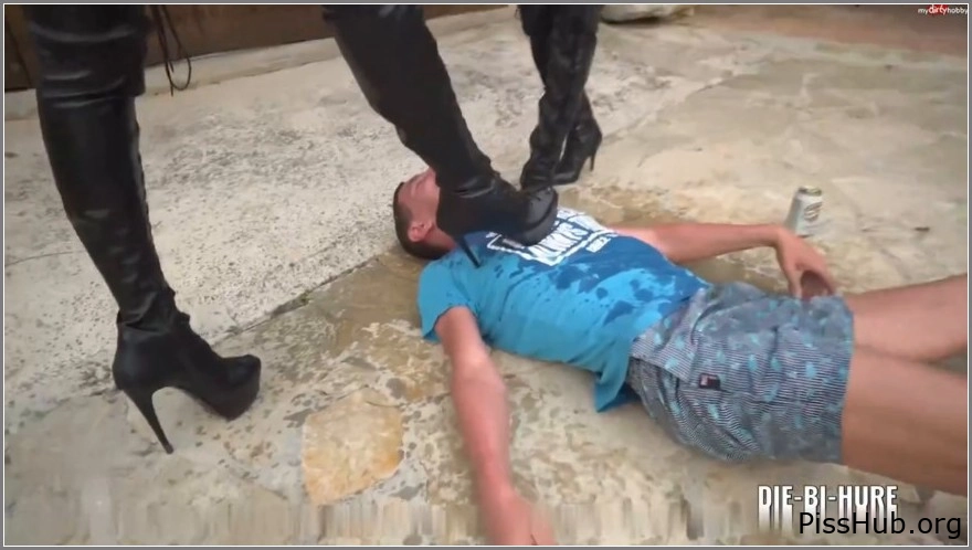 Fetish Girl Lets Go - Double Pissed On Malle, Marcprivatexxx, 2025 soothing urination