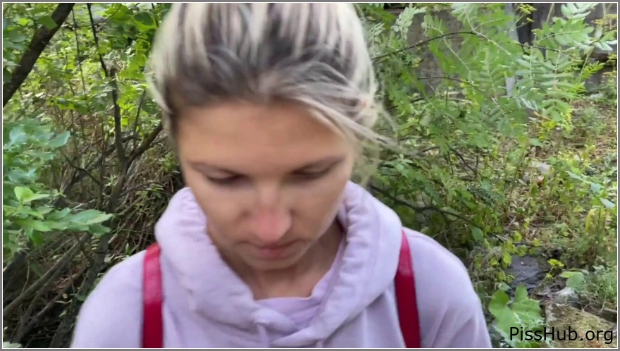 Girls Who Stream - A Refugee-girl was caught and fucked for illegal outdoor pissing!, Gina Gerson, MPEG-4 (1.00 GB | 2025) (raw piss)