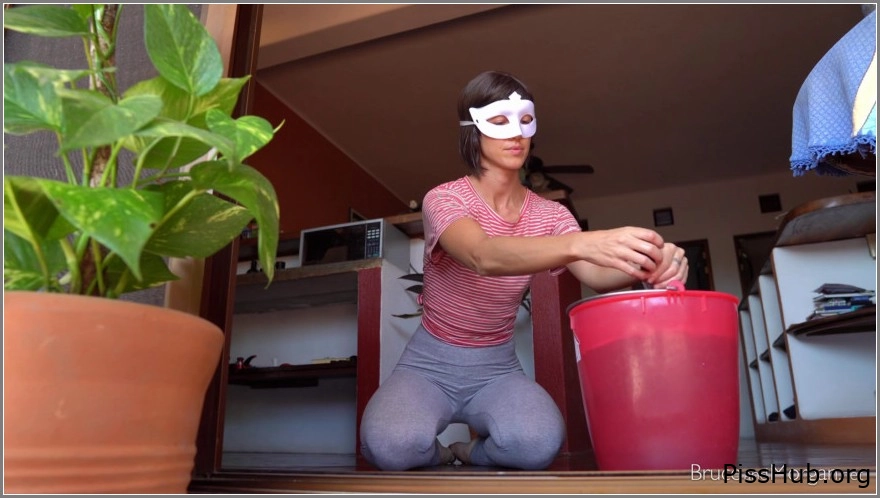 Wet Girl in Heat - Dripping Wet, MPEG-4 (178 MB | 2025) (squirt pulse)