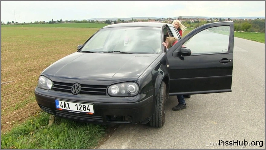 Yellow Love - Licky Lex, Out Of Gas, MPEG-4 (984 MB | 2025) (bold piss)