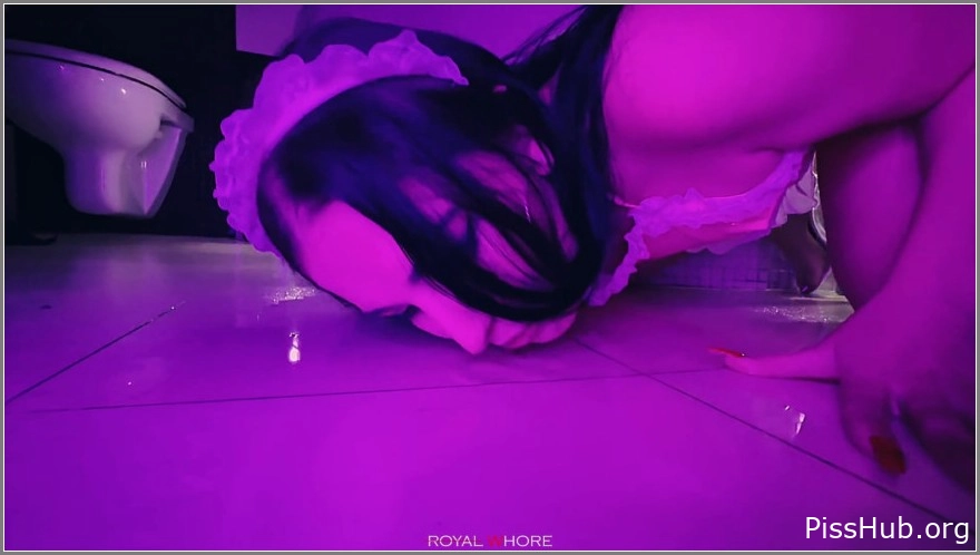 Luxury housewife Suzie Sparklez pees on the floor 2025, MPEG-4, 108 MB