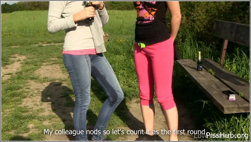 Naughty Urine Slave - Cayla, Wet Painting, 2025 pee game